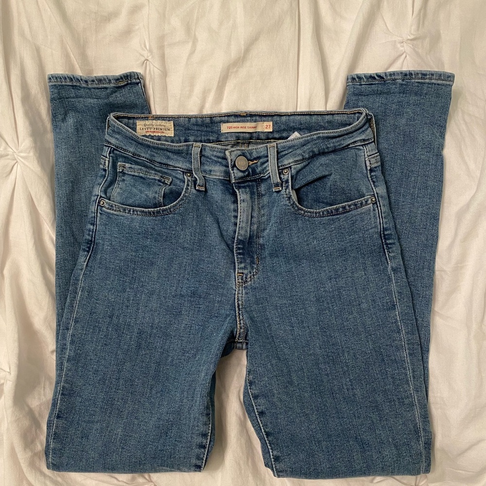 Levi’s 721 High Rise Skinny Jeans